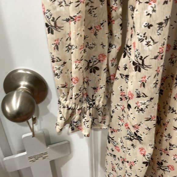 Wonderly Dress - Picture 3 of 8